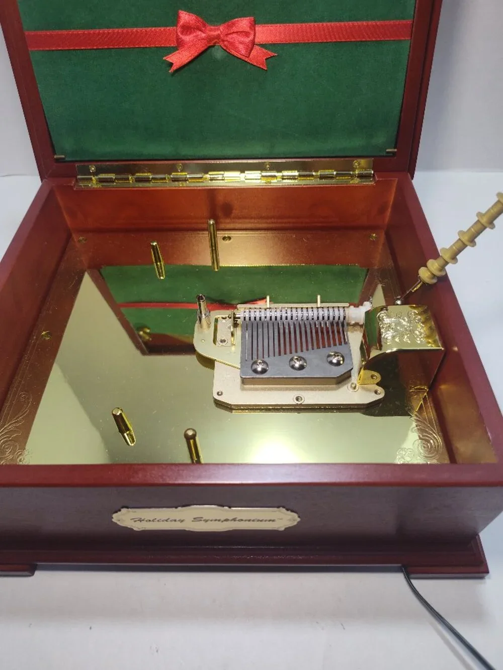 Mr. Christmas Holiday Symphonium 16 Song Mechanical Music Box 2000 Tested w/Box